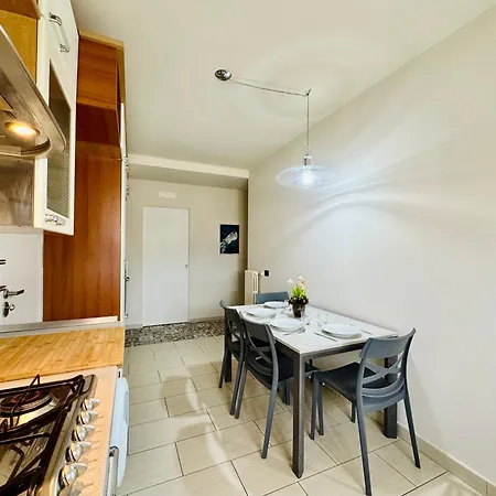 Yourhome - A Casa Di Manuela 4* سانتّانييلّو