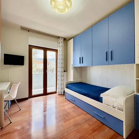 فندق مبيت وإفطار Yourhome - A Casa Di Manuela سانتّانييلّو