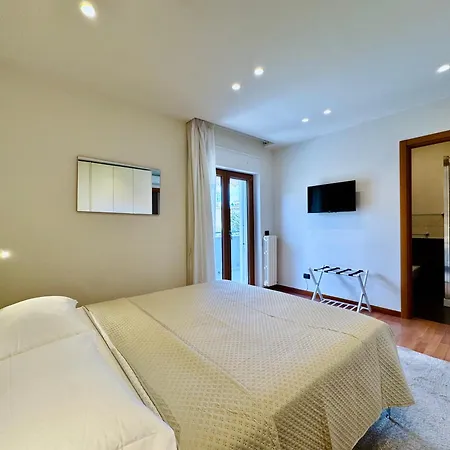 Yourhome - A Casa Di Manuela Bed & Breakfast *